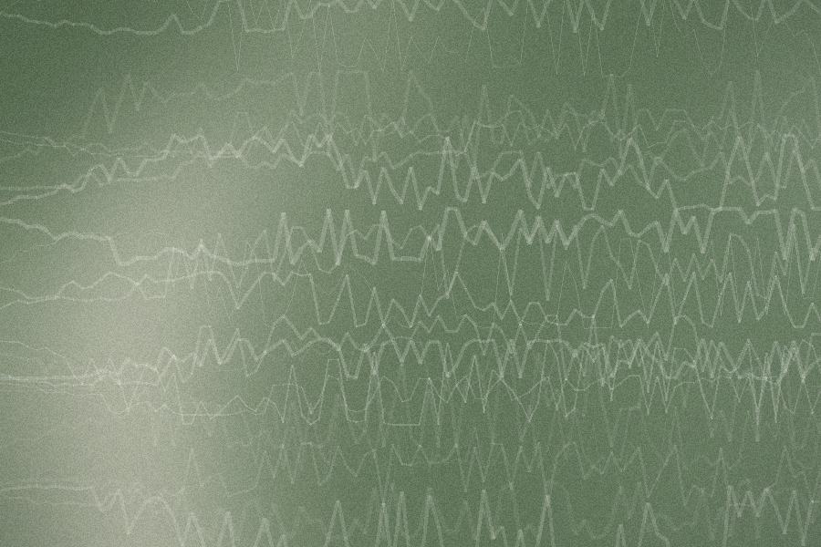 Групповое занятие: мягкий свет и движение в зале